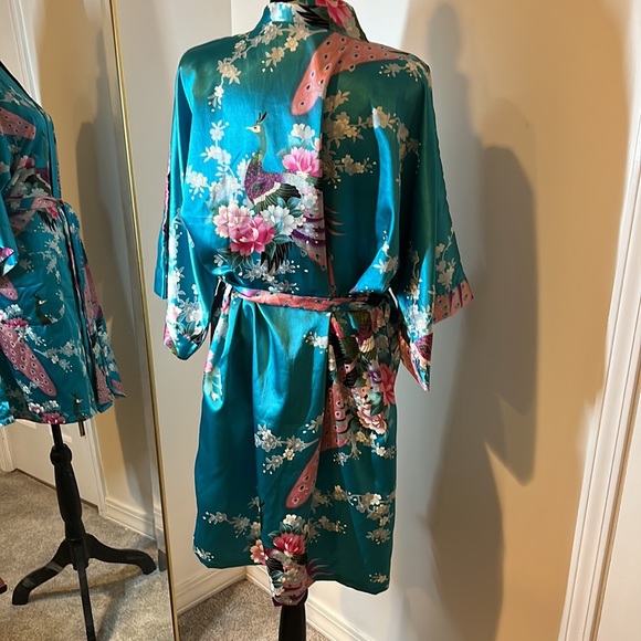 Teal peacock robe - Picture 3 of 3